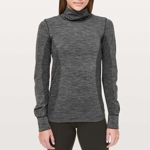 Lululemon Woolly Wonder Turtleneck - Sz 8